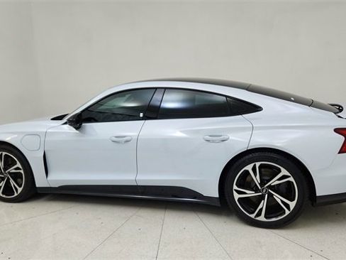 Used 2023 Audi e-tron GT Premium Plus w/ Performance Package image 4