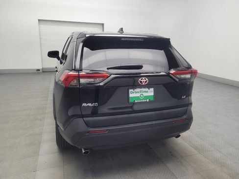Used 2022 Toyota RAV4 LE image 6