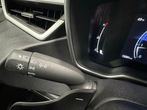 Used 2025 Toyota Corolla XSE image 21