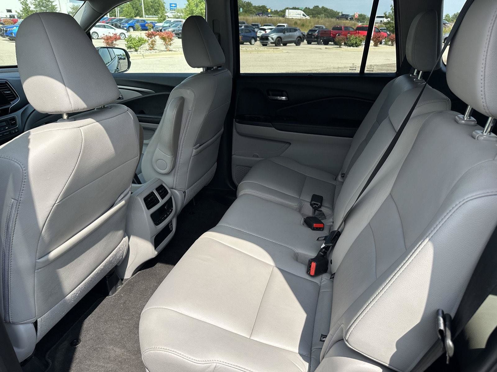 Used 2021 Honda Pilot Special Edition image 40