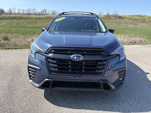 Used 2023 Subaru Ascent Onyx Edition AWD/4WD image 8