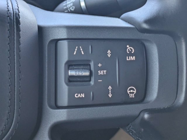 Used 2020 Land Rover Defender 110 X AWD/4WD image 27