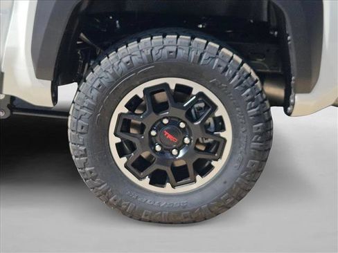 New 2025 Toyota Tacoma TRD Off-Road image 9