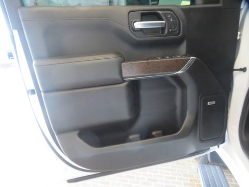 Used 2019 GMC Sierra 1500 Denali w/ Denali Ultimate Package AWD/4WD image 13