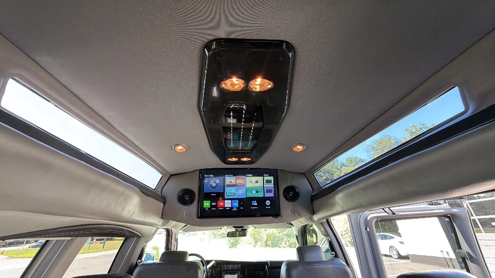 Used 2019 GMC Savana 2500 w/ Enhanced Convenience Package RWD image 94