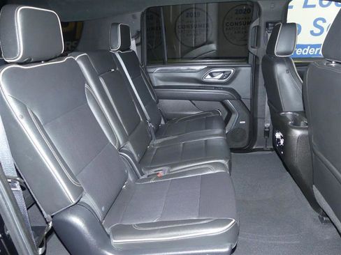 Used 2021 GMC Yukon XL SLT AWD/4WD image 22