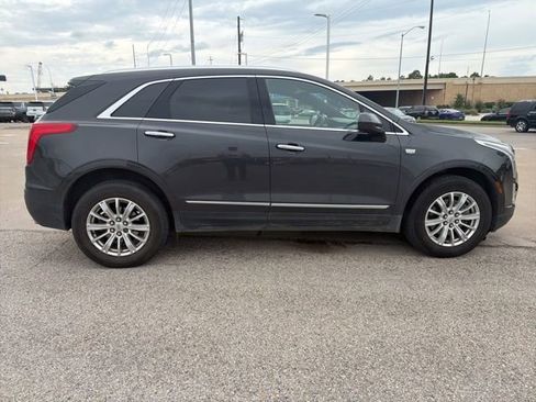 Used 2017 Cadillac XT5 FWD image 5
