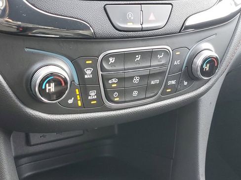 Certified 2024 Chevrolet Equinox RS image 27