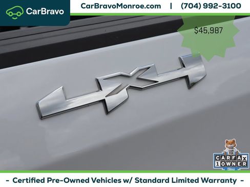 Used 2025 GMC Sierra 1500 SLT AWD/4WD image 13