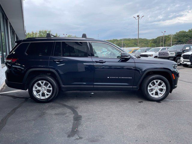 Used 2023 Jeep Grand Cherokee L Limited AWD/4WD image 4
