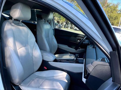 Used 2023 Honda Accord Touring image 8