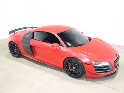 Used 2012 Audi R8 GT image 46