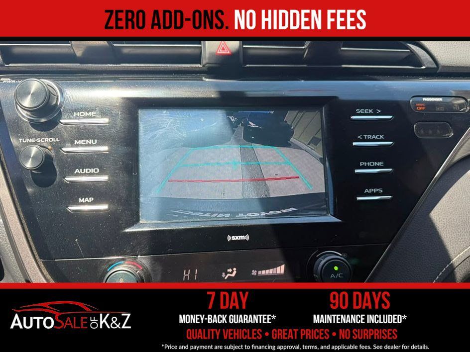 Used 2020 Toyota Camry SE FWD image 23