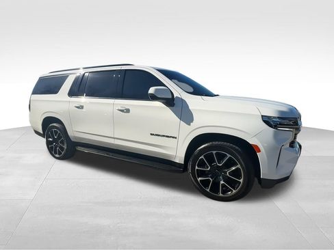 Used 2022 Chevrolet Suburban RST w/ Luxury Package AWD/4WD image 2