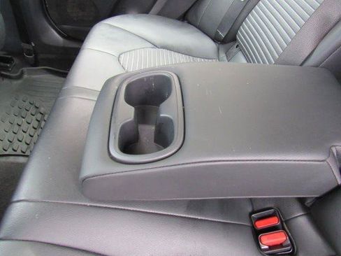 Used 2018 Toyota Camry SE w/ Moonroof Package FWD image 24
