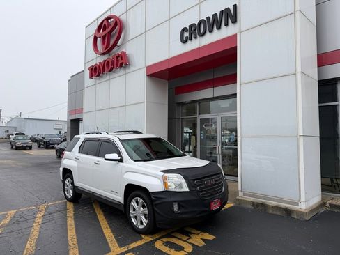 Used 2017 GMC Terrain SLT w/ Open Road Package image 1