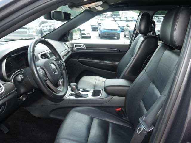 Used 2018 Jeep Grand Cherokee Limited w/ Trailer Tow Group IV RWD image 2