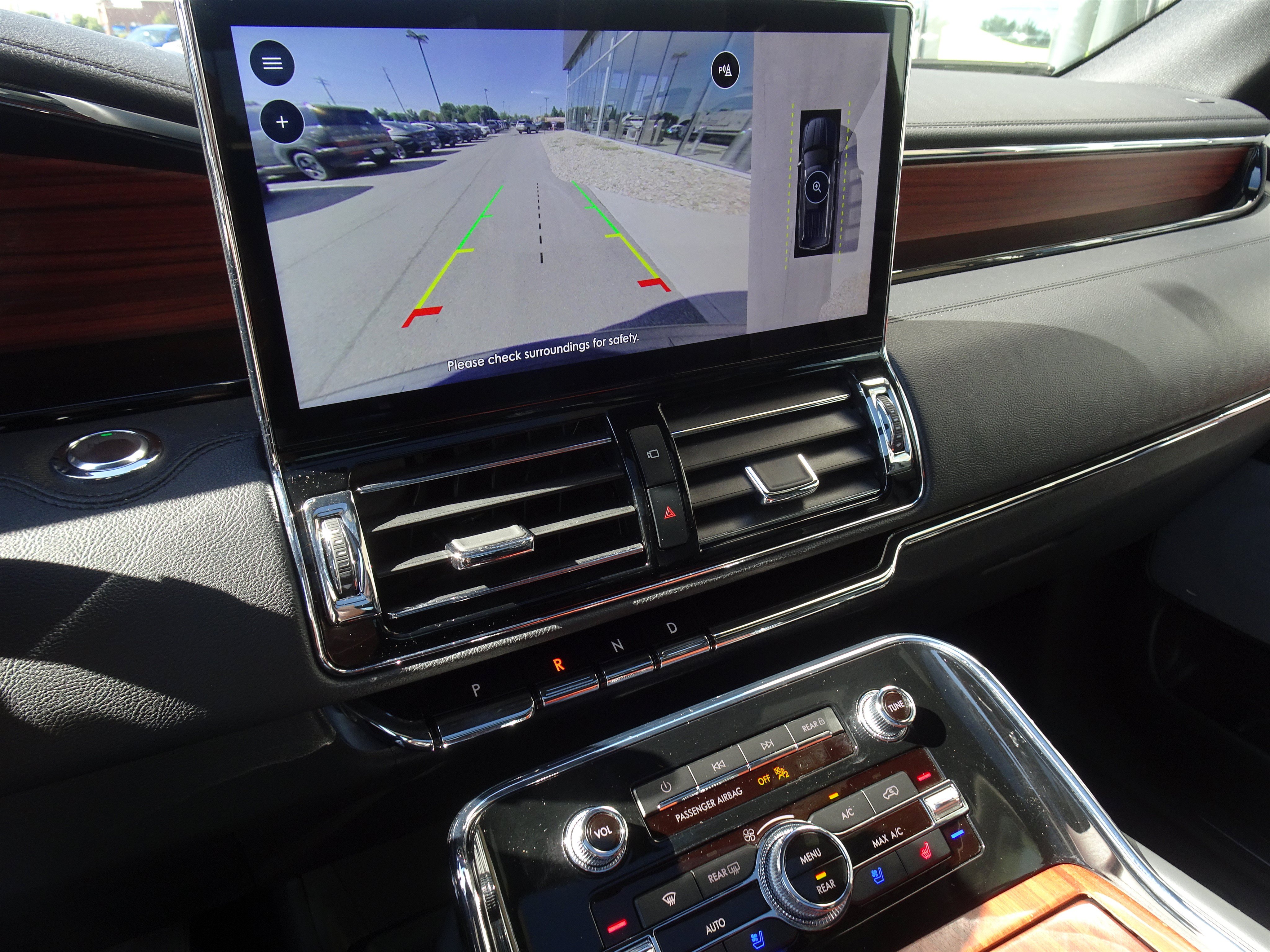 Used 2024 Lincoln Navigator Reserve AWD/4WD image 22