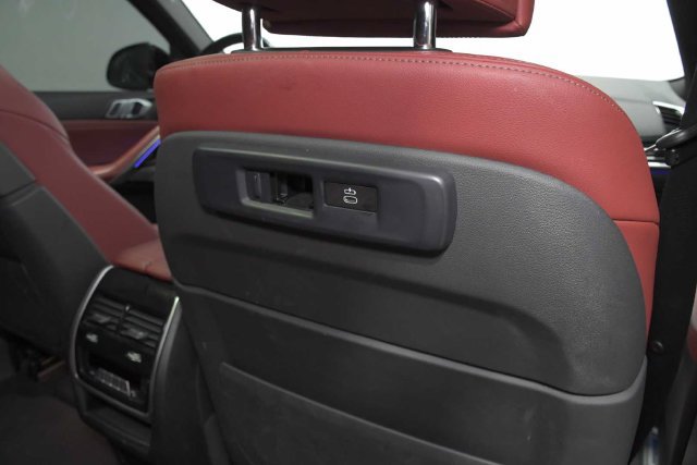Used 2021 BMW X6 sDrive40i w/ M Sport Package RWD image 17