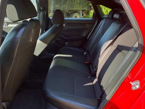 Used 2022 Honda Civic Sport image 8