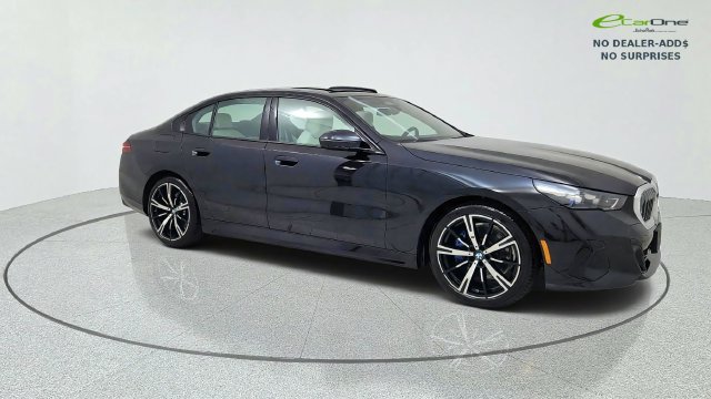 Used 2027 BMW 530i w/ M Sport Package RWD image 1