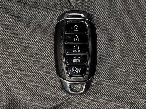 Used 2021 Hyundai Elantra SEL w/ Convenience + Premium Package FWD image 32