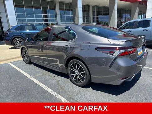 Used 2024 Toyota Camry SE w/ Convenience Package FWD image 5