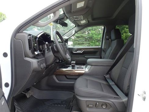 New 2026 Chevrolet Silverado 1500 RST w/ Safety Package AWD/4WD image 5