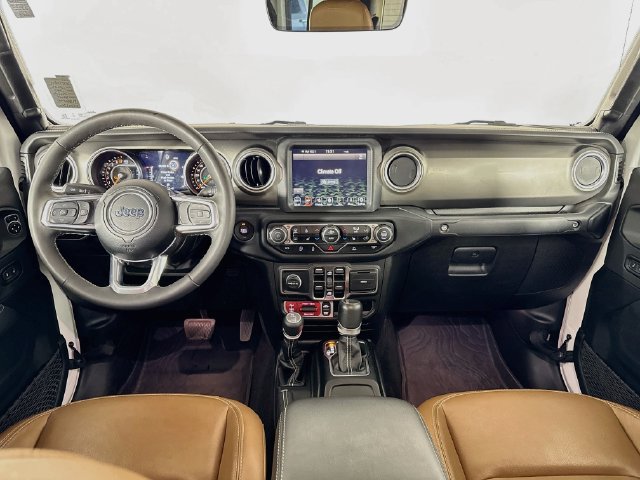Used 2023 Jeep Gladiator Rubicon w/ Cold Weather Group AWD/4WD image 28