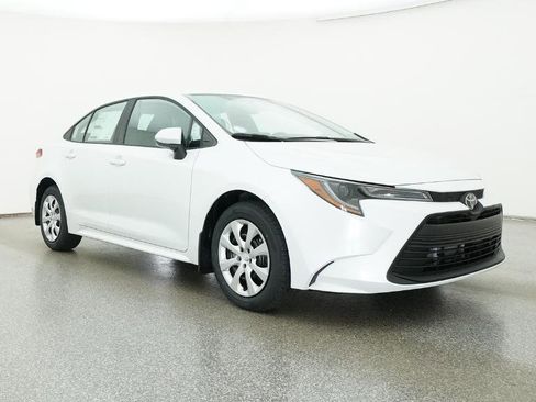 New 2026 Toyota Corolla LE image 30