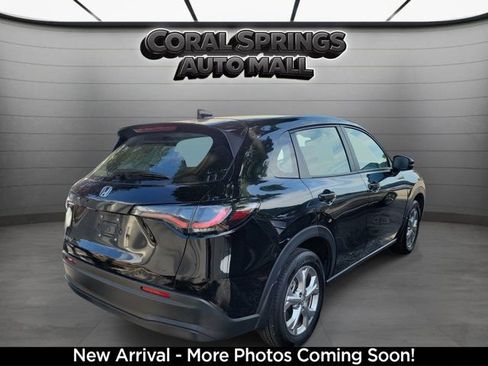 Used 2025 Honda HR-V LX image 2