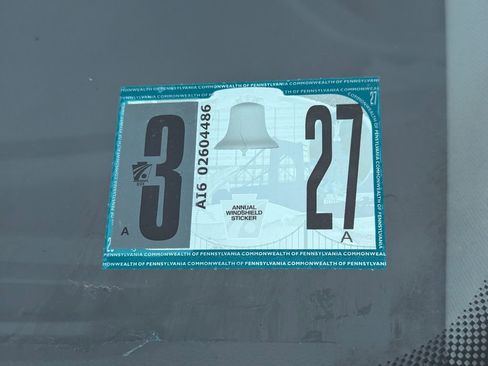 Used 2022 Volkswagen Taos S image 14