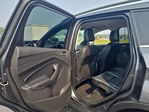 Used 2019 Ford Escape SEL image 24