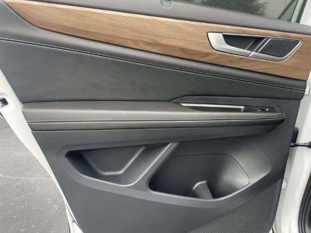 Certified 2026 Volkswagen Atlas SE FWD image 12