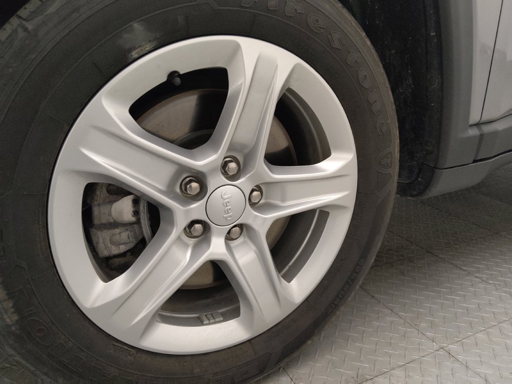 Used 2023 Jeep Compass Sport AWD/4WD image 31