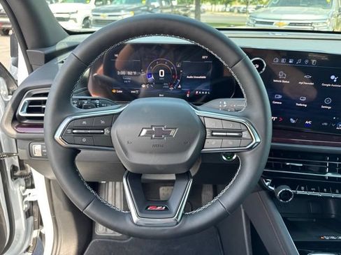 New 2026 Chevrolet Traverse Z71 w/ Driver Confidence Package AWD/4WD image 20