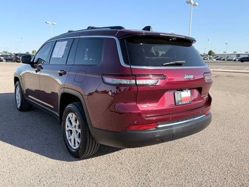Used 2022 Jeep Grand Cherokee L Limited w/ Luxury Tech Group II AWD/4WD image 8