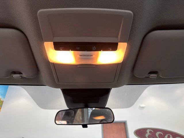 Used 2023 Nissan Sentra SV FWD image 31