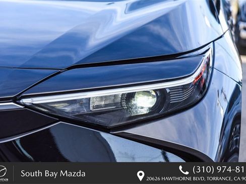 Used 2023 Toyota bZ4X XLE image 4