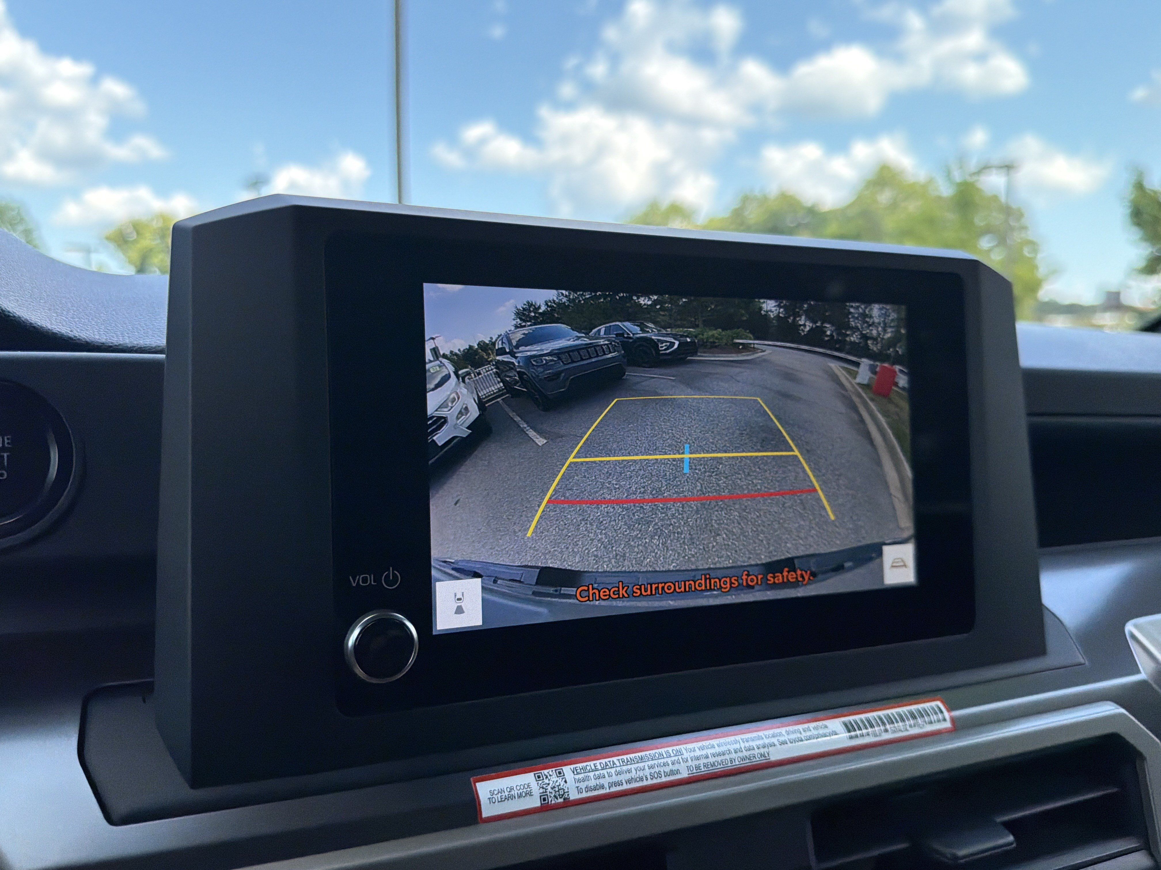 Certified 2025 Toyota Tacoma SR5 AWD/4WD image 7