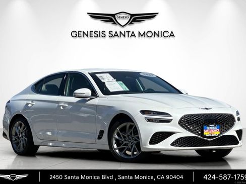 Used 2022 Genesis G70 2.0T RWD image 1