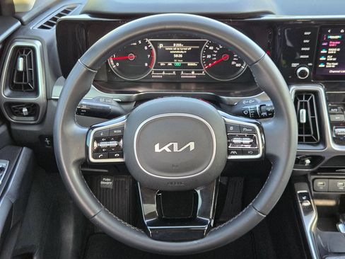 Used 2023 Kia Sorento S w/ Panoramic Sunroof Package FWD image 27