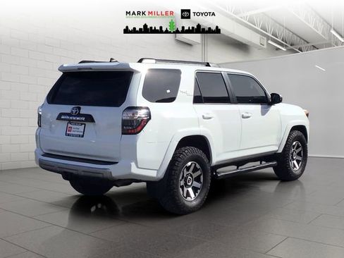 Certified 2022 Toyota 4Runner TRD Off-Road image 5
