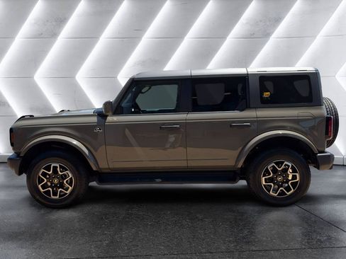 New 2026 Ford Bronco Outer Banks AWD/4WD image 4