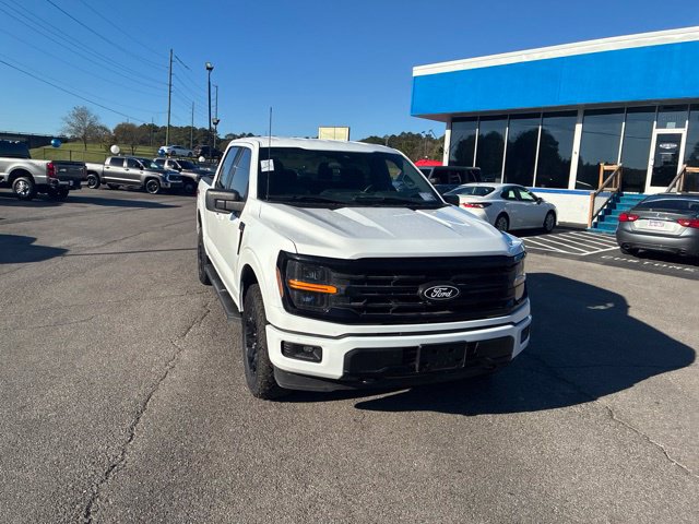 Used 2025 Ford F150 XLT w/ Equipment Group 301A Standard AWD/4WD image 3