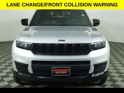 Used 2023 Jeep Grand Cherokee L Laredo AWD/4WD image 12