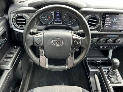 Used 2020 Toyota Tacoma TRD Sport w/ Technology Package AWD/4WD image 13