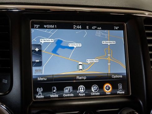 Used 2017 Jeep Grand Cherokee Overland w/ Jeep Active Safety Group image 18