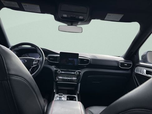 Used 2023 Ford Explorer ST-Line image 17