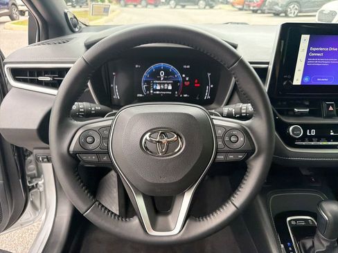 Used 2025 Toyota Corolla XSE FWD image 26